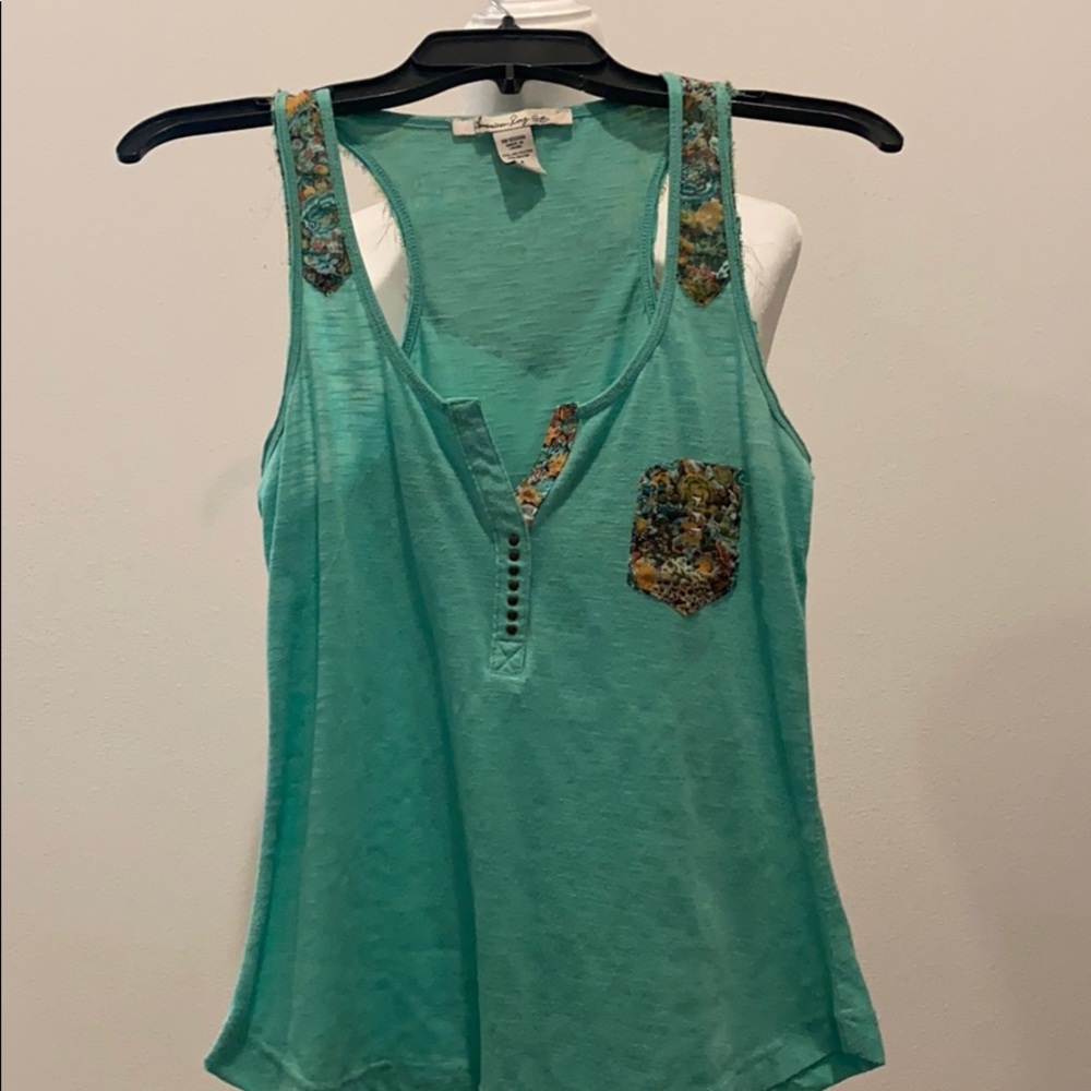 Cute teal green tank with floral accents & pockets